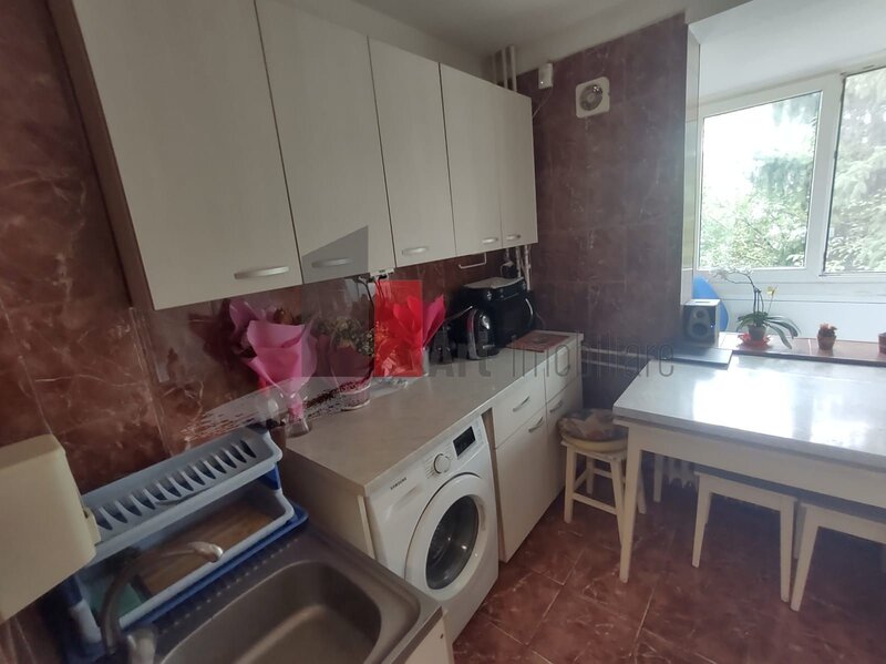 Piata Sudului, Secuilor, vanzare apartament 3 camere.